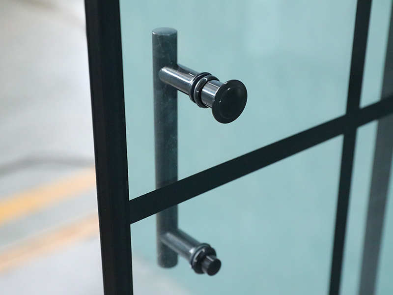 DD-6 Šedá sprchová zástěna z tvrzeného skla s dvojitou rukojetí DD-6 Šedá sprchová zástěna z tvrzeného skla s dvojitou rukojetí