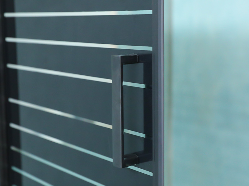 SQ černý hliníkový profil čtvercový posuvný sprchový kout s rukojetí s dvojitými otvory SQ černý hliníkový profil čtvercový posuvný sprchový kout s rukojetí s dvojitými otvory