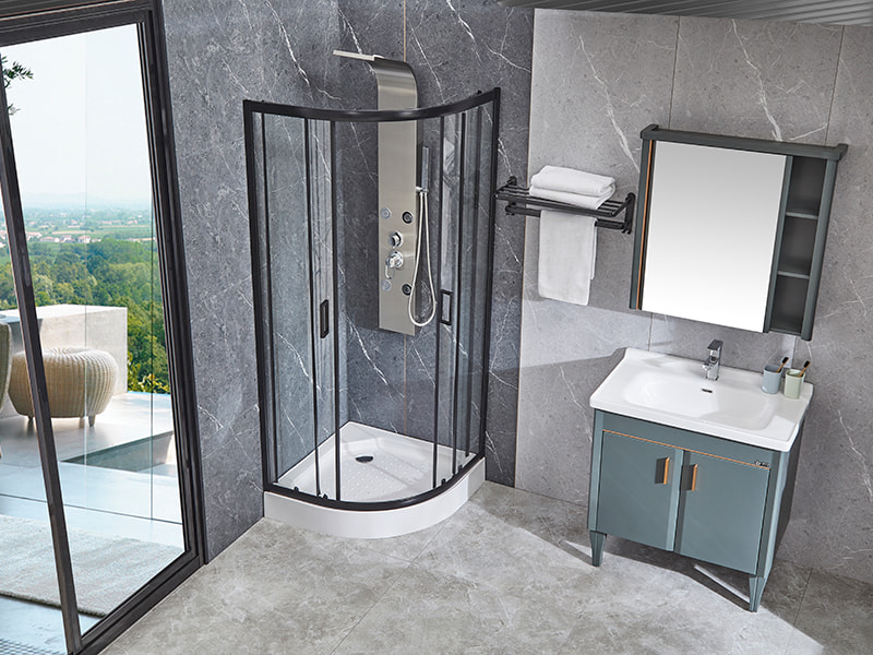 SE posuvné skleněné dveře do sprchového koutu, černý hliníkový profil SE posuvné skleněné dveře do sprchového koutu, černý hliníkový profil