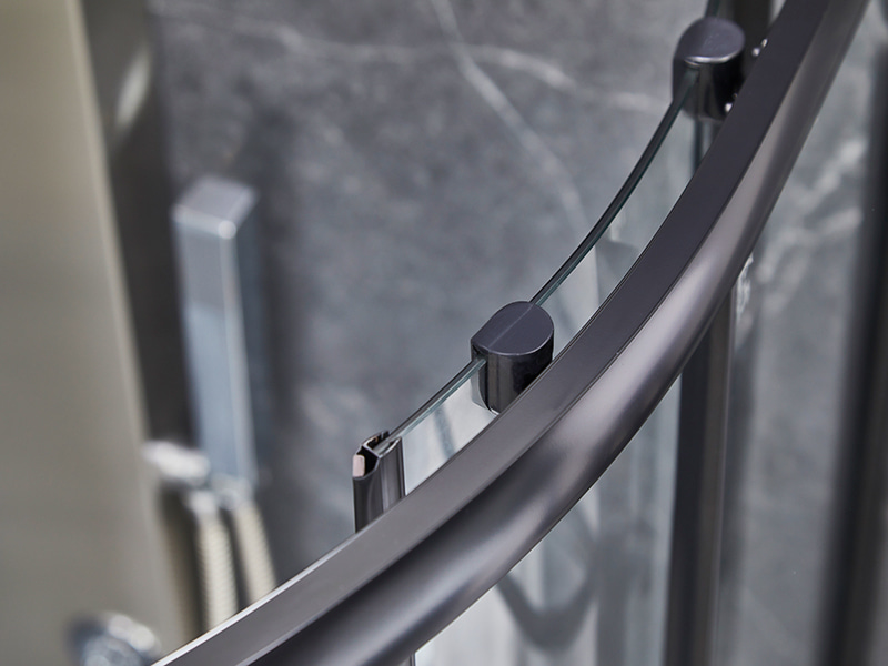 SE posuvné skleněné dveře do sprchového koutu, černý hliníkový profil SE posuvné skleněné dveře do sprchového koutu, černý hliníkový profil