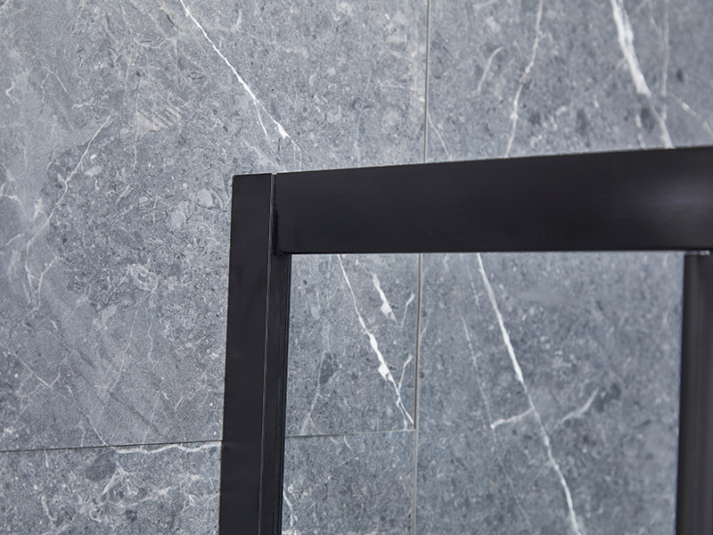 SE posuvné skleněné dveře do sprchového koutu, černý hliníkový profil SE posuvné skleněné dveře do sprchového koutu, černý hliníkový profil