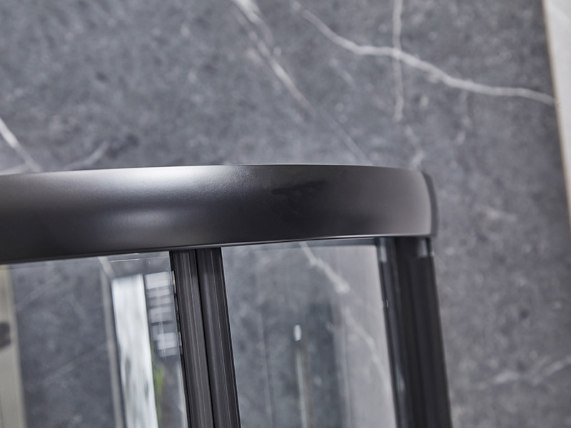 SE posuvné skleněné dveře do sprchového koutu, černý hliníkový profil SE posuvné skleněné dveře do sprchového koutu, černý hliníkový profil